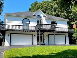 749 MIDDLESEX Road