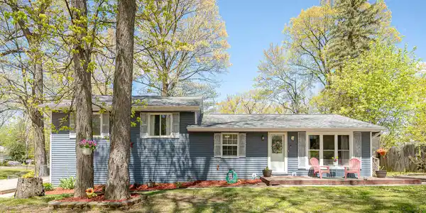 12321 Woodland Park Drive