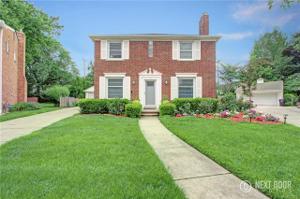 400 ROLAND Court
