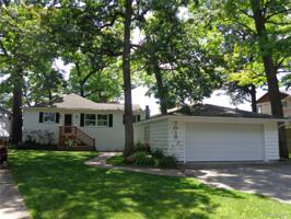 7015 Locklin