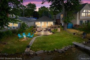 1825 UNION LAKE Road