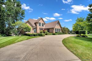 1624 JOHN PAUL CRT