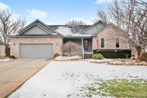 2503 GOLFVIEW Circle