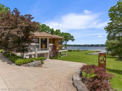 5295 Middlebelt Road