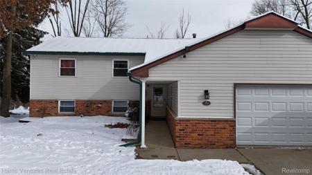 1535 Kings Crown Court