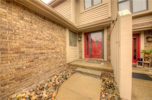 5736 LEEWARD Court