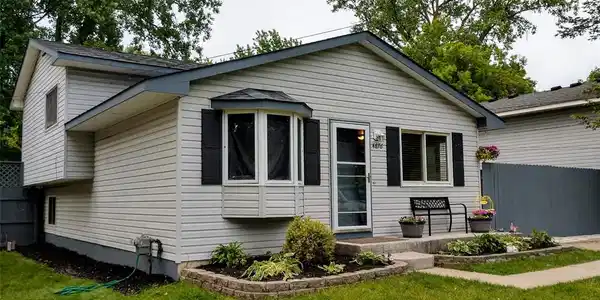 4676 SIEBERT Road