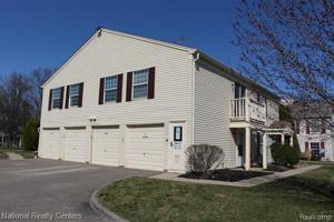 3232 BIRCHCREEK Court