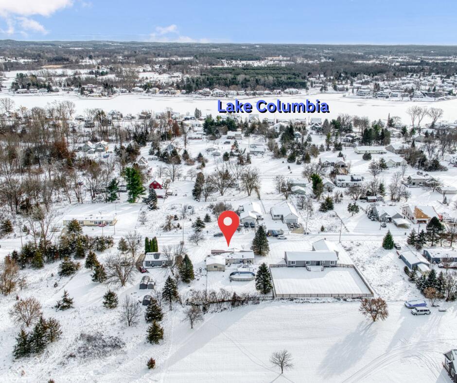 Image 2: lake-columbia-access-brooklyn-mi