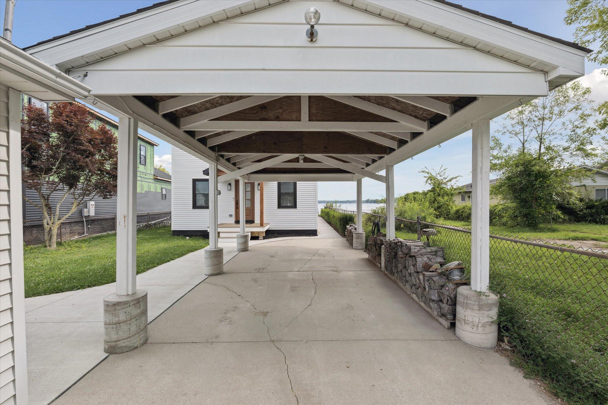 Image 3: 03-9098-Dexter-Pinckney-Rd-Pinckney-MI-4