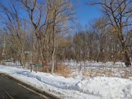 0000 Paramount Street