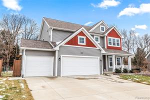 3646 AMBER OAKS Drive
