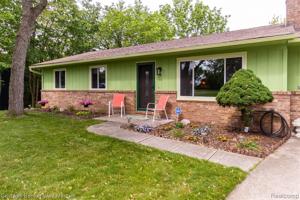 1050 TECUMSEH Avenue