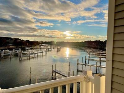 6 Brookharbor N