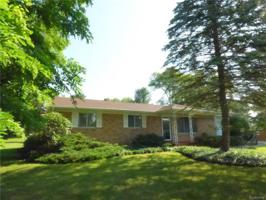 9580 LAKESHORE Court