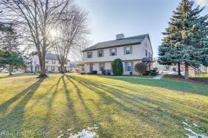 35176 N BAY Circle