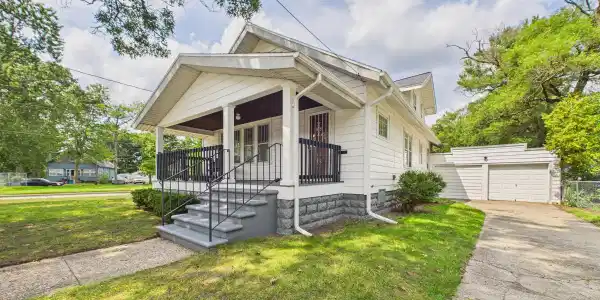 410 Adams Avenue