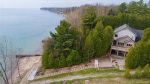 2601 LAKESHORE