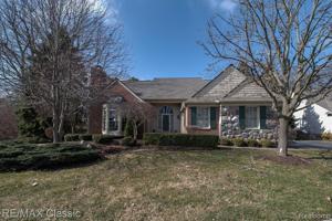 4742 Huntington Drive