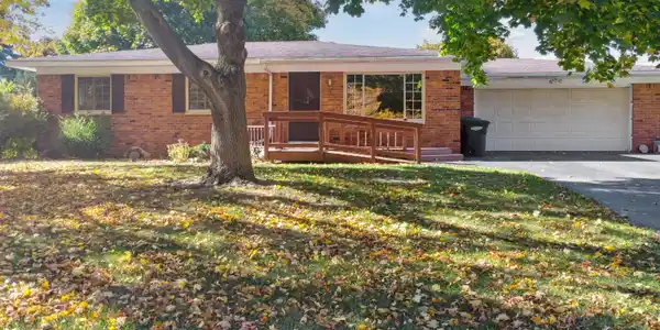 186 INDIAN KNOLLS Street