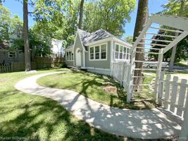 3930 Mapleleaf Road