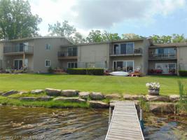 4912 LAKE POINT Drive