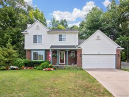 215 COVE VIEW Court