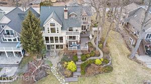 3805 HIGHCREST Drive