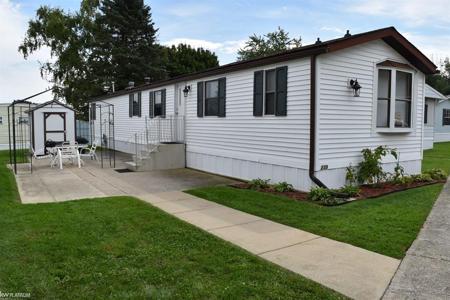 239 Shoreline Dr W