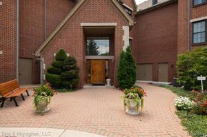 82 POINTE PARK PL