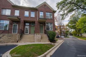 1458 SILVERBROOK RIDGE Drive
