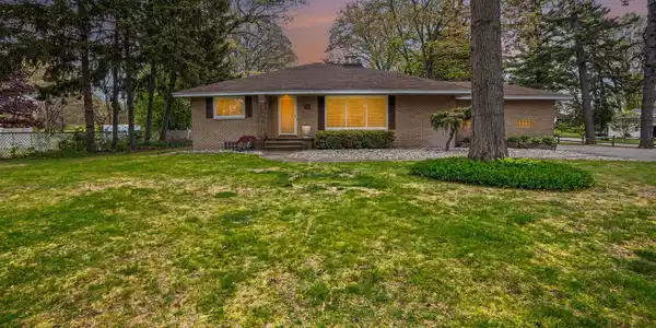 204 N Fruitport Road