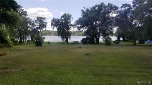 11275 E PLEASANT LAKE Road