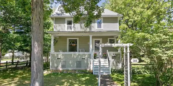 305 E JACKSON Street