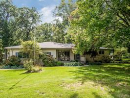 6842 ELLINWOOD Drive