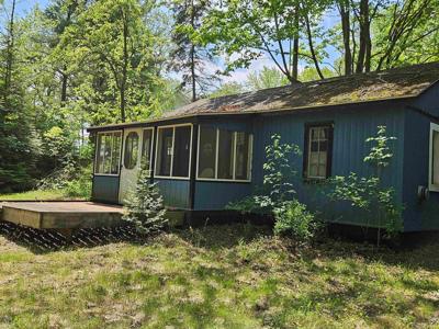 3941 Lakeshore