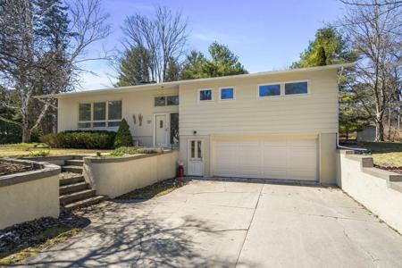 663 W Orchard Drive