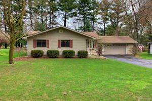5160 WHIPPLE LAKE Road