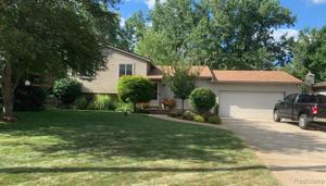 320 Summit Boulevard