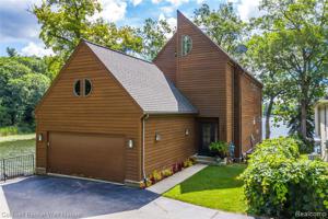 225 Kingston Road