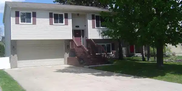 5782 SAVOY Drive