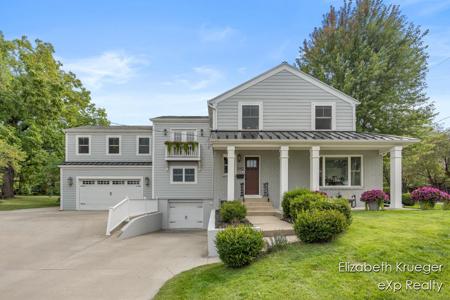 2412 Lake Drive