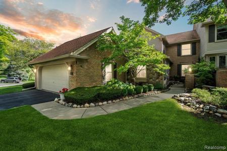 4665 PINE EAGLES Drive