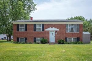 575 PINECREST Drive
