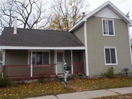 305 N SAGINAW Street