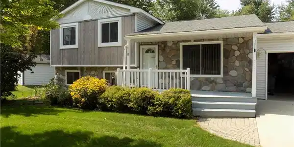 5462 CRESCENT Road