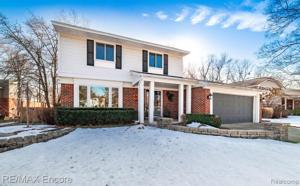 5027 TIMBER RIDGE Trail