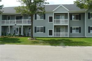 1127 S LAKE DR