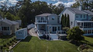 205 LEOTA Boulevard