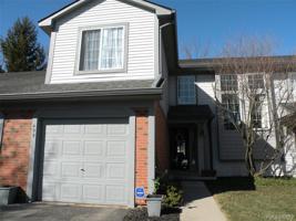 499 WINWOOD Circle